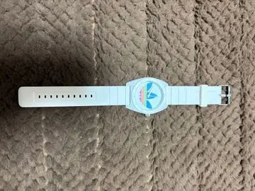 새상품 adidas 시계 화이트