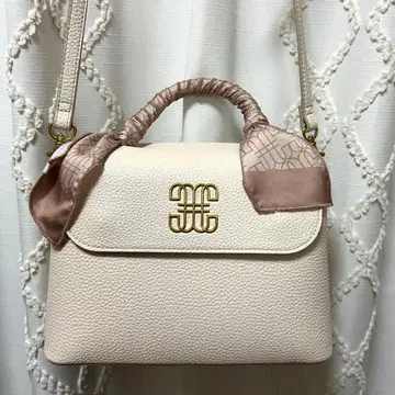 JILL by JILLSTUART 링크 J 스카프 플랩 백