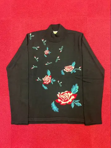 캐시미어 100% 장미 편직 터틀넥 스웨터 블랙