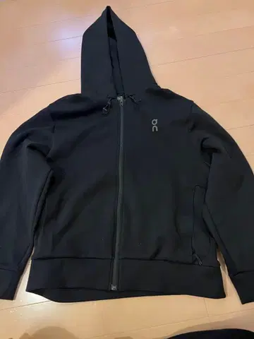 On Focus Tech 집 후디 블랙 L (남성용)