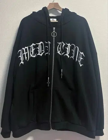 [볼칸 & 아프로다이티] 고양이 귀 로고 ZIP 후드티 BLACK/L