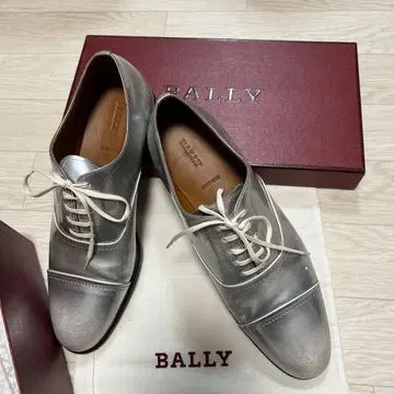 BALLY 실버 레이스업 슈즈