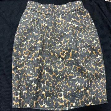 레오파드 무늬 지퍼 포켓 부착 타이트 미니 스커트 F 사이즈