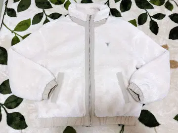 화이트 플리스 자켓