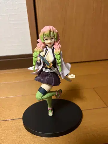 귀멸의 칼날 칸로지 미츠리 피규어   웃는 얼굴