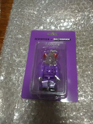 SEVENTEEN BE@RBRICK 퍼플 피규어