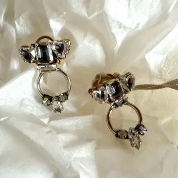 택 포함 새상품 비쥬 귀찌 스톤 이탈리아제 YAMADAYA