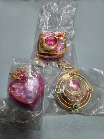 세일러문 변신 컴팩트 거울 가챠가챠