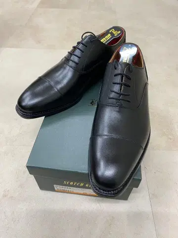 미사용 새상품 스코치 그레인 블랙 드레스 슈즈 25cm