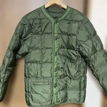 올리브 그린 이너 퀼팅 자켓