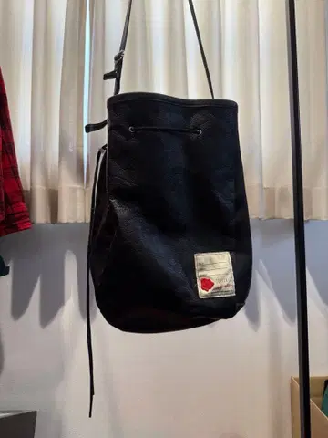 SEVESKIG 가죽 숄더백