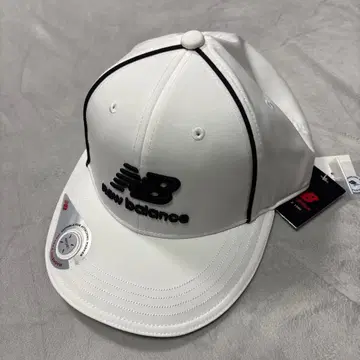 new balance 화이트 캡 마그넷 포함