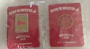 [ 미개봉 새상품 ] Topps 도쿄 코믹콘 2025 핀 배지 2점