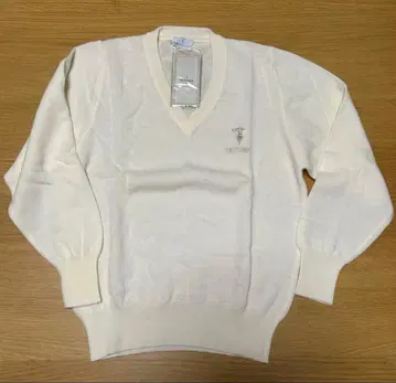 TRUSSARDI 아이보리 V넥 니트