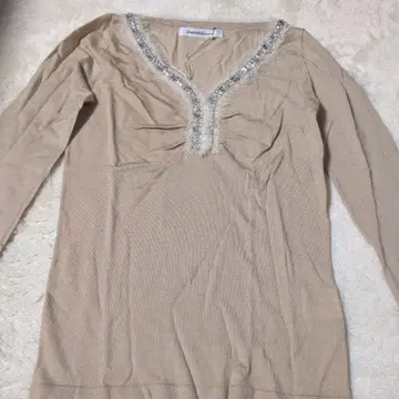 핑키앤다이안 비쥬 스웨터