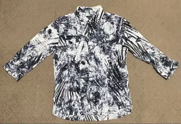 Tornado Mart 긴팔 셔츠 화이트 블랙 패턴