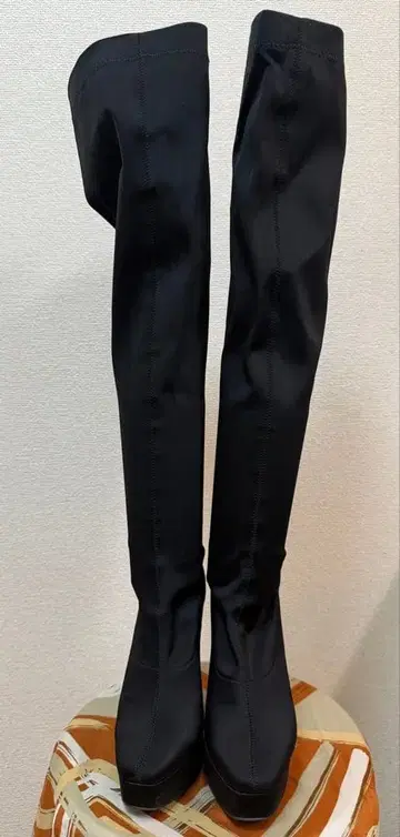 RADY 블랙 니하이 힐 부츠