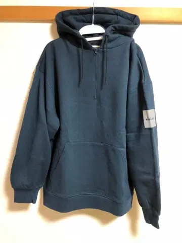 [ 새상품 미사용 ] 와일드 띵스 하프 지퍼 후디 XL 쉐도우 블루