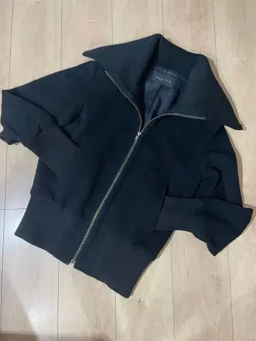 [ RESTIR ] 블랙 지퍼 캐주얼 자켓