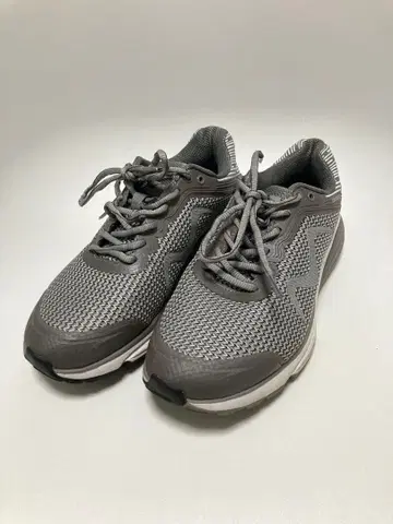 [ 1회 사용 ] MBT 여성용 스니커즈 오른쪽 깔창 없음