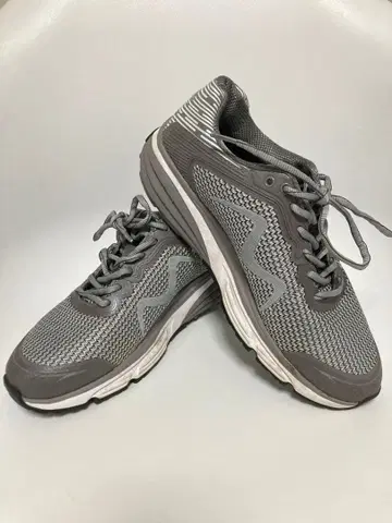 [ 1회 사용 ] MBT 여성용 스니커즈 오른쪽 깔창 없음