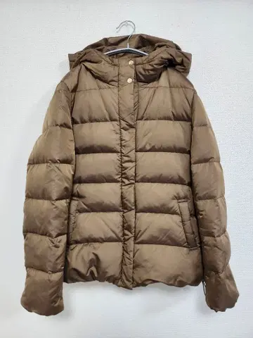 물건 정리중 컨디션 최상 [ ROPE ] 다운 자켓 브라운 컬러