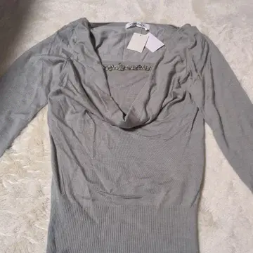 Pink & Dianne 그레이 비쥬 스웨터