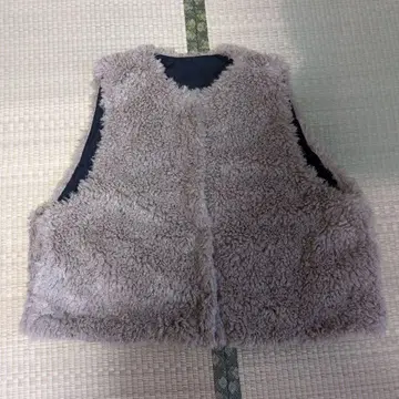 라이트 브라운 / 블랙 리버서블 퍼 베스트 / M 사이즈 루즈핏