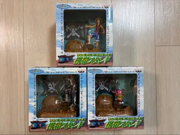 원피스 핸드폰 스탠드 총 3종입니다