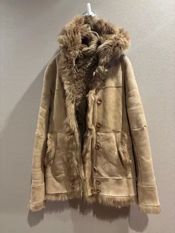 스터닝 루어 리얼 무스탕 코트 양가죽 퍼 36