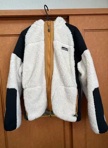 KRIFF MAYER 샤기 보아 후드 자켓