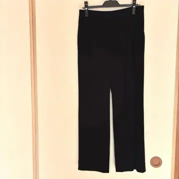 레마론 블랙 스트레이트 팬츠 안감 부착