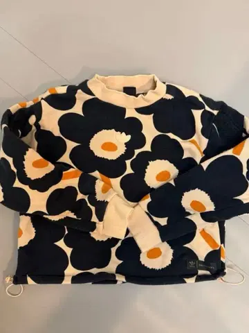 adidas x 마리메꼬 트레이닝복