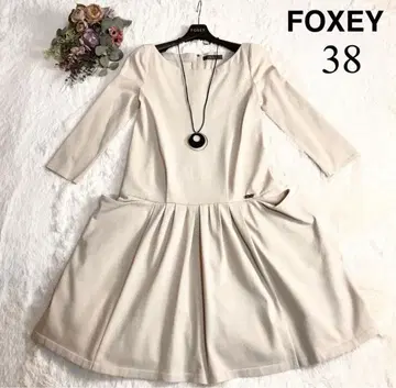[ 새상품급 ] FOXEY 베이지 원피스 38