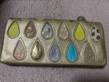 츠모리치사토 물방울 모티브 장지갑 골드/멀티 컬러