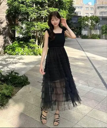 Holidayandholiday 튤 볼륨 티어드 원피스