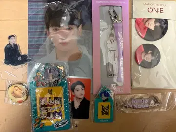 BTS 정국 굿즈 묶음 판매