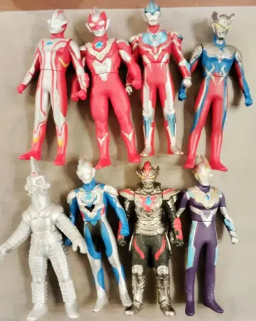 울트라맨 소프트 비닐 8체 세트 반다이