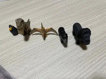 공룡과 동물 피규어 세트