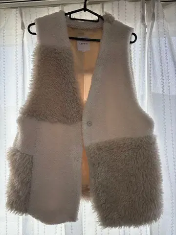 LEPSIM 렙심 모듬 퍼 베스트 아이보리