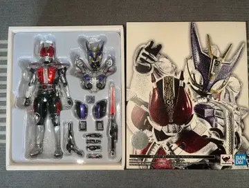 S.H.Figuarts 진골조제법 가면라이더 덴오 소드 폼. 건 폼