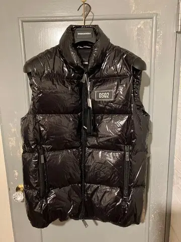 새상품! DSQUARED2 다운 베스트 택/행거/주머니 포함.