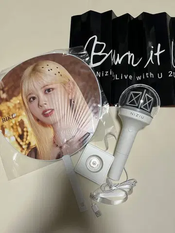 NiziU 부채 Riku 디자인 세트