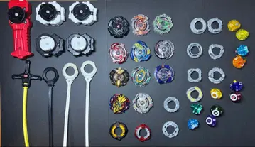 약 10년 전의 베이블레이드 세트