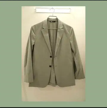 Theory x UNIQLO 콜라보 감동 자켓 카키색