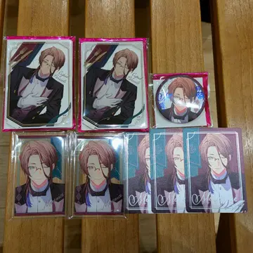 큐피파라 메레니스 오토후유 아카 아크릴 스탠드 캔뱃지