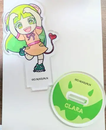 아모카페 클라라 아크릴 스탠드