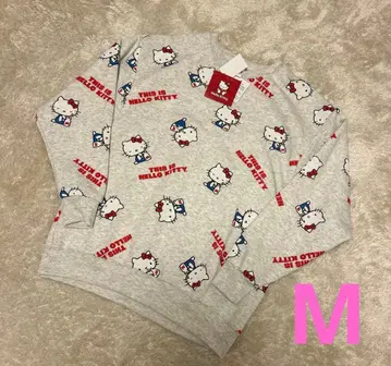 미사용 새상품 헬로키티 트레이닝복 속기모