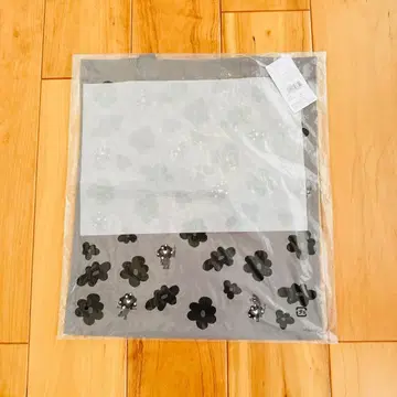 새상품 미야쿠미야쿠 어반 리서치 토트백 그레이