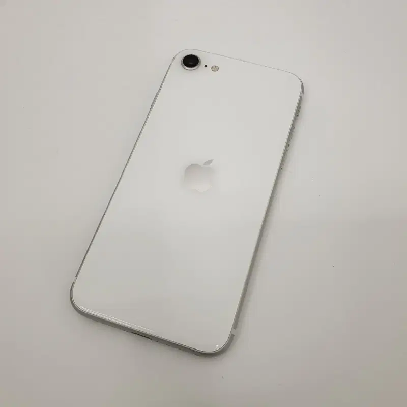 아이폰SE2 128GB 화이트 색상 판매합니다! (배터리100%)